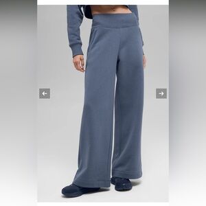 ALO Yoga Serenity Wide Leg Sweatpant Medium Limited: Bluestone NWT
